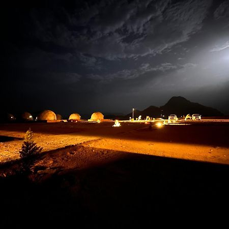 Rum Island Luxury Camp & Bubbles Hotel 와디럼 외부 사진