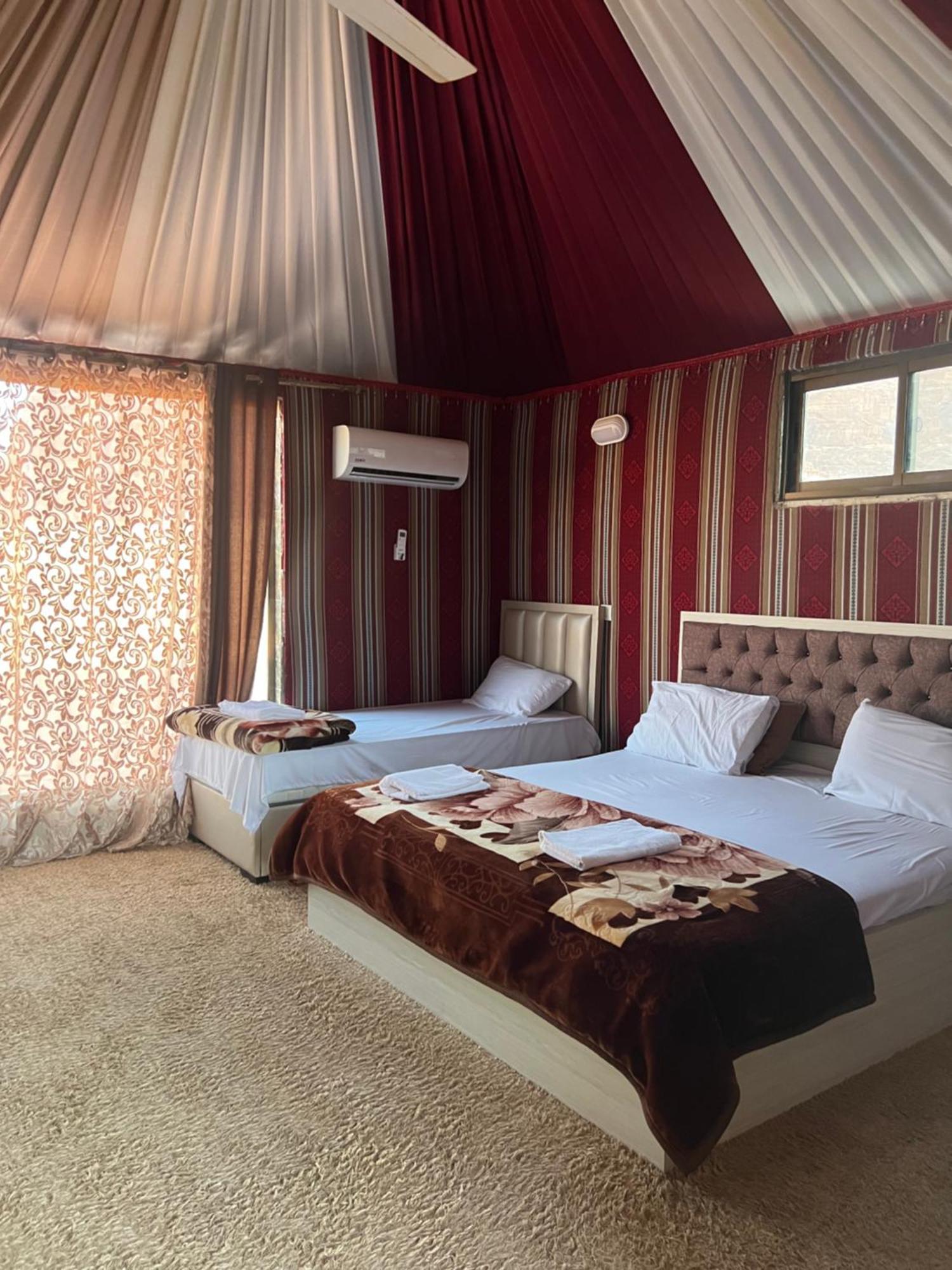 Rum Island Luxury Camp & Bubbles Hotel 와디럼 외부 사진